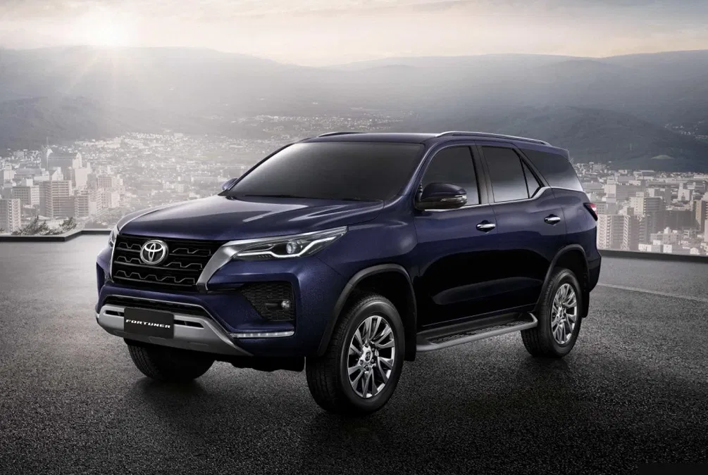 toyota fortuner 2021